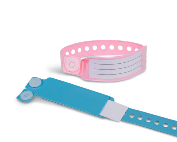 Bracelet enfant avec étiquette